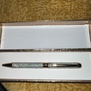 Kate spade ballpoint pen- NWT- silver glitter